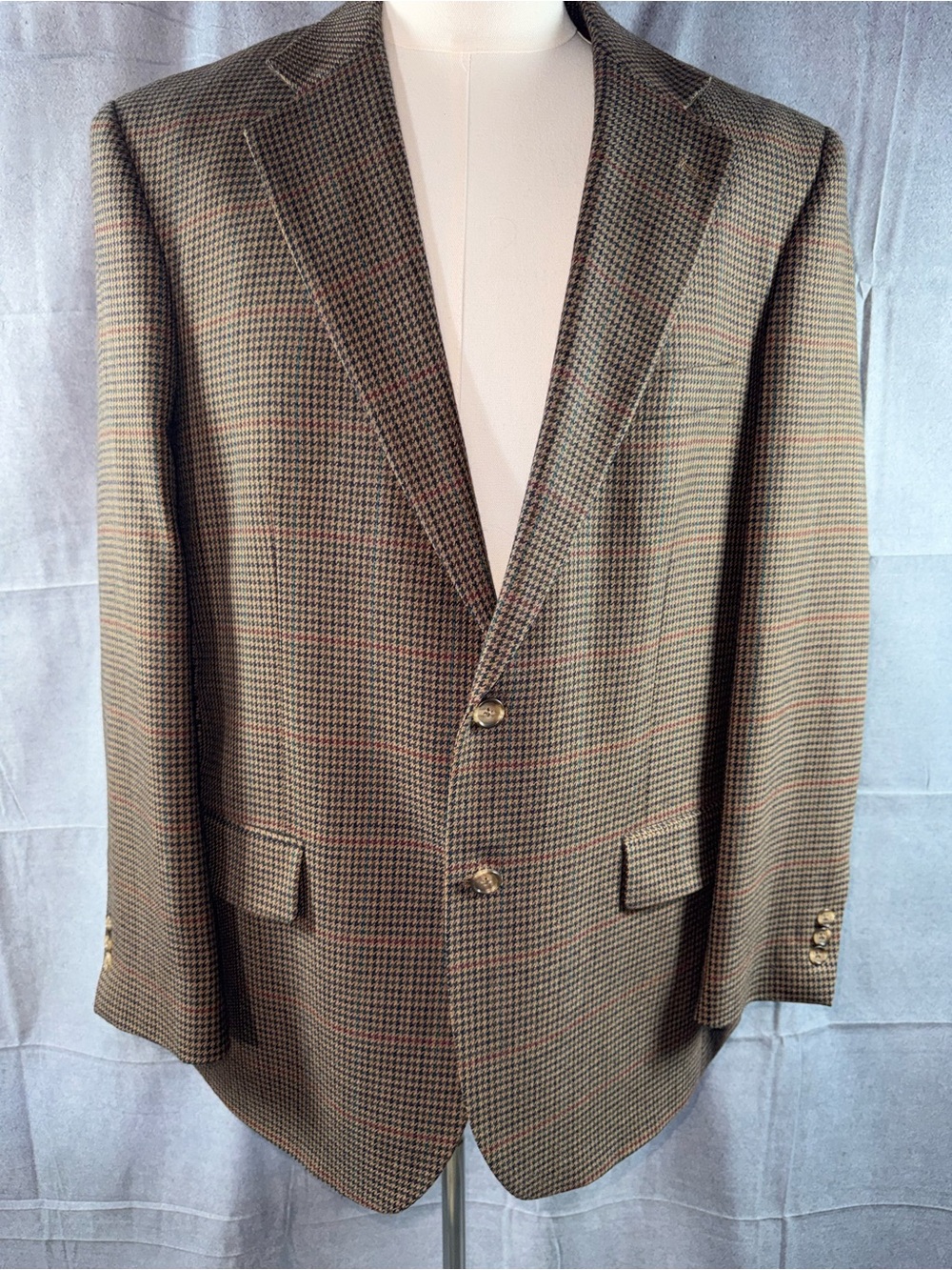 3059-Alan Flusser Brown Houndstooth Sport Coat with Subtle Red Windowpane